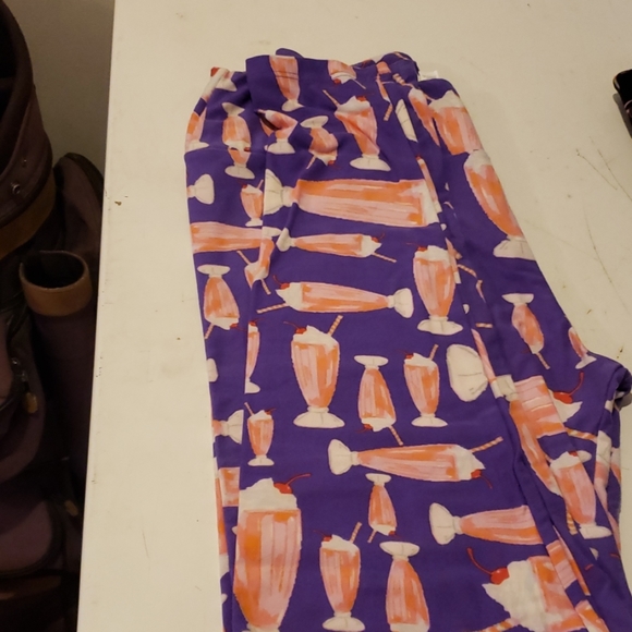 Lularoe Milkshake Tall and Curvy Leggings - Picture 1 of 2